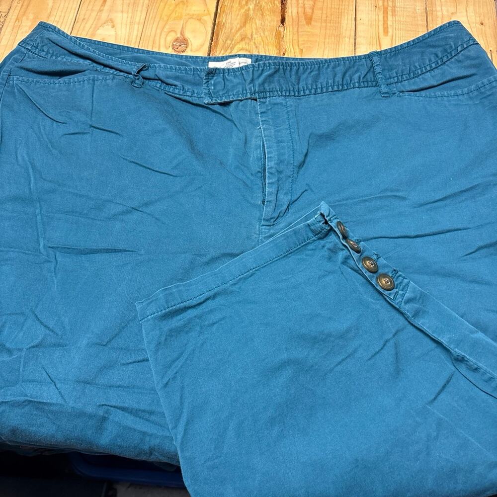Women’s 24W capris
